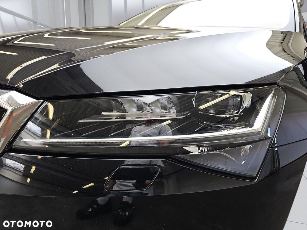 Skoda Superb 2.0 TSI Style DSG - 37