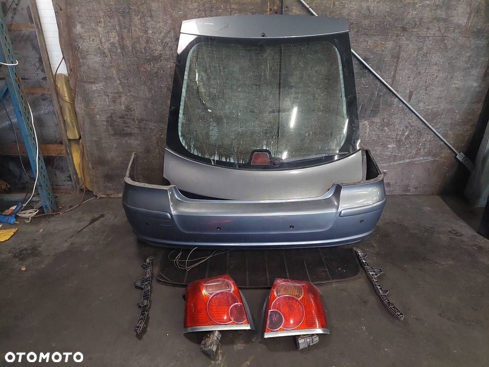 KOMPLETNY TYŁ KLAPA BAGAŻNIKA ZDERZAK LAMPY AVENSIS T25 HB 5D 1E5 - 1