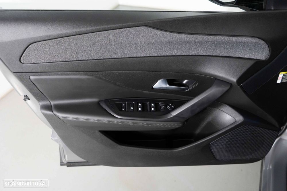 Peugeot 408 1.6 Hybrid Allure Pack e-EAT8 - 19