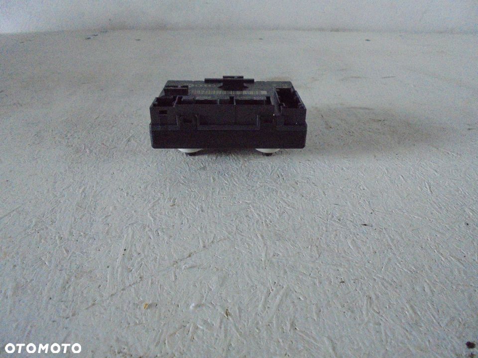 Moduł sterownik drzwi AUDI A4 A5 Q5 8K0959793P - 1