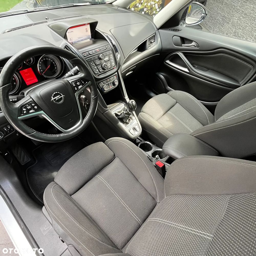 Opel Zafira Tourer 1.4 Turbo Innovation - 16