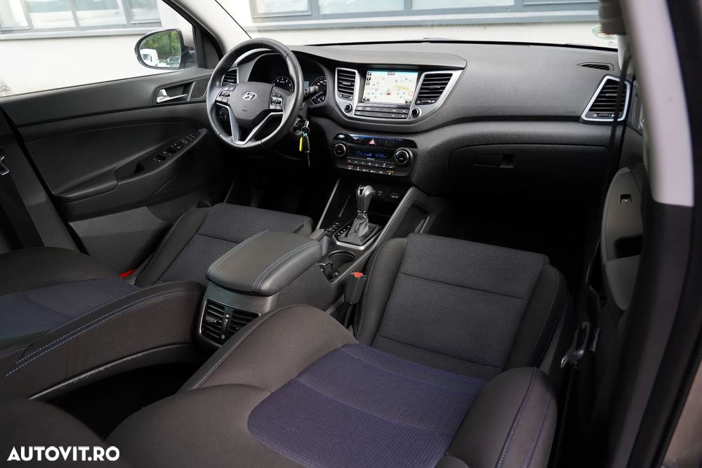 Hyundai Tucson 2.0 CRDI 4WD 6AT Style - 11