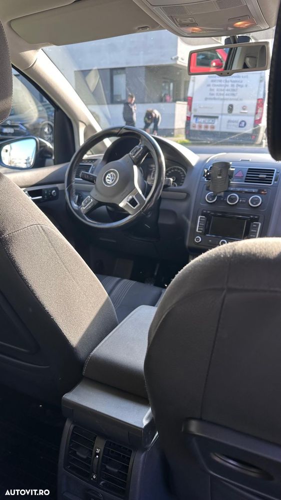 Volkswagen Touran 1.6 TDI DPF BlueMotion Technology MATCH - 10