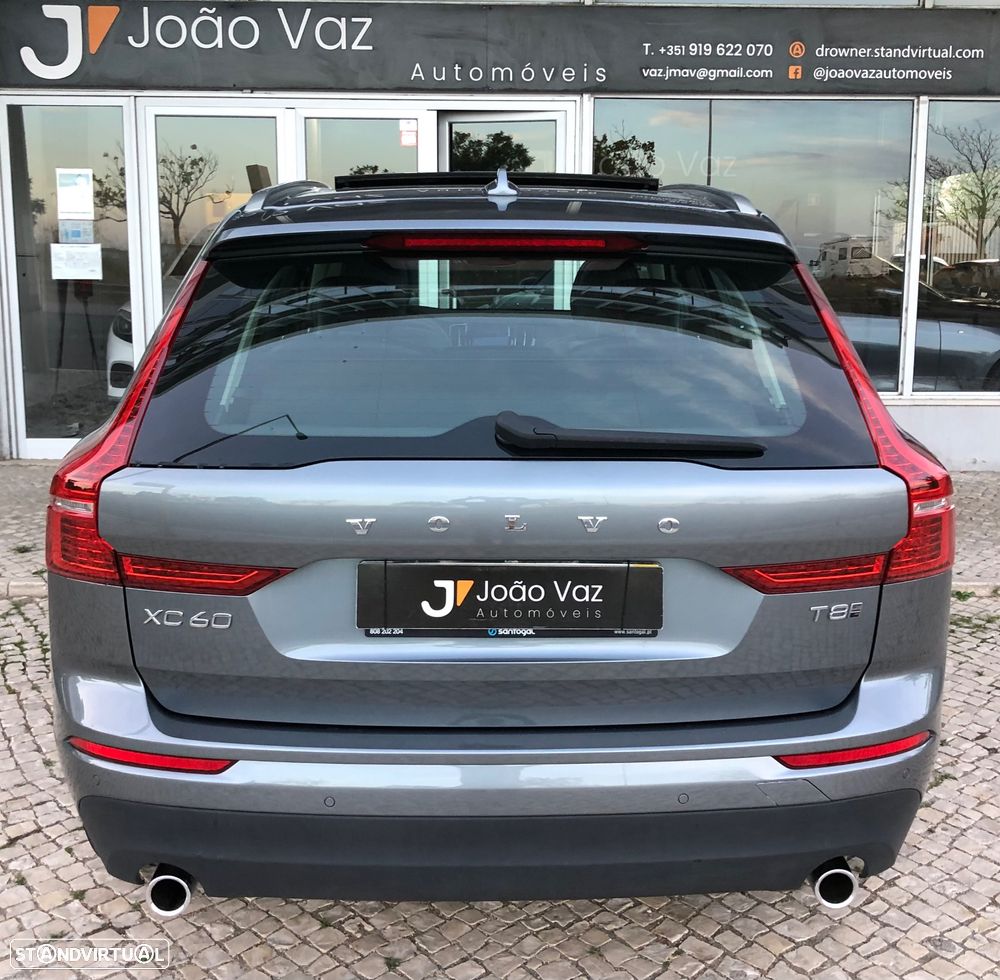 Volvo XC 60 2.0 T8 PHEV Momentum Plus AWD - 13