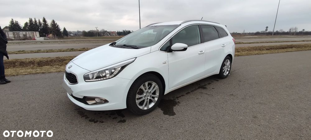 Kia Ceed Cee'd 1.6 GDI L Business Line - 8