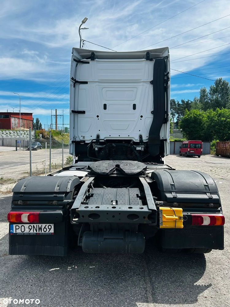 Mercedes-Benz ACTROS - 6