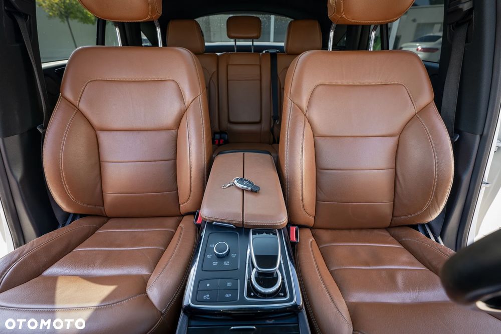 Mercedes-Benz GLE 400 4Matic 7G-TRONIC AMG Line - 18