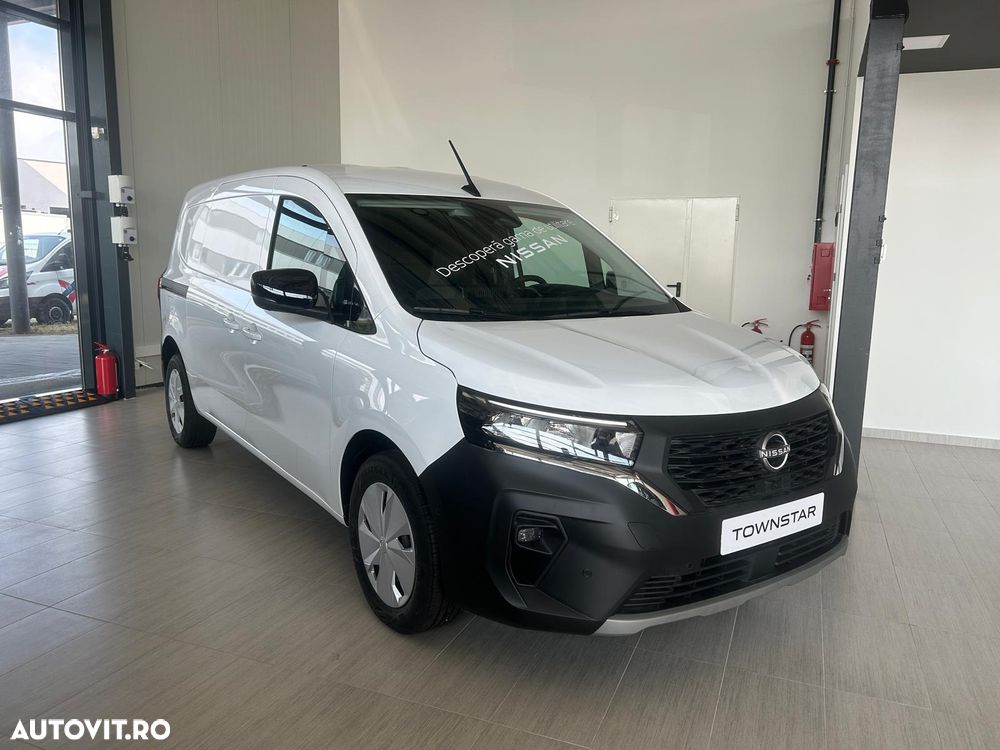 Nissan TOWNSTAR - 9