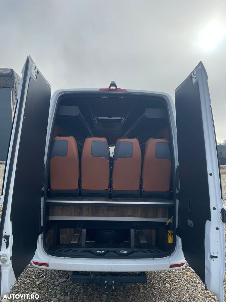 Mercedes-Benz Sprinter - 15