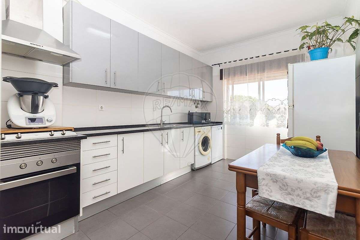 Apartamento T2 para venda em Paio Pires - Grande imagem: 2/31