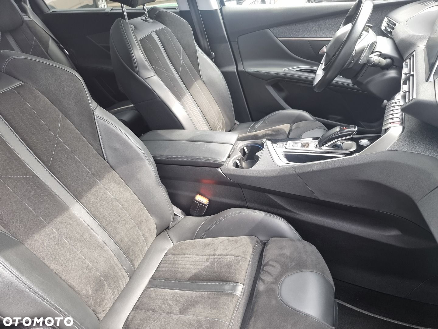 Peugeot 5008 2.0 BlueHDI Crossway S&S EAT8 - 20