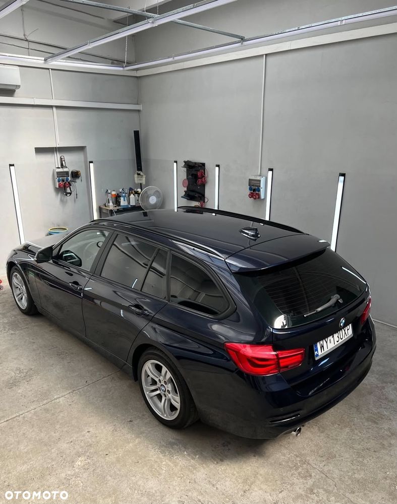 BMW Seria 3 318d xDrive - 2