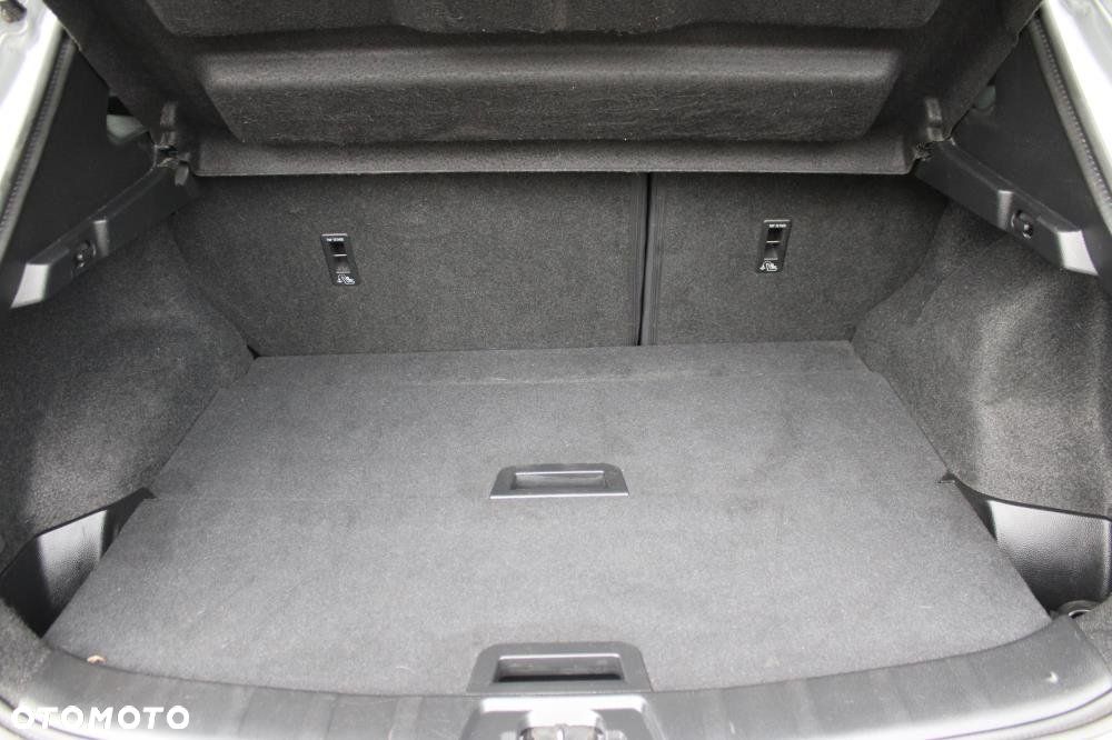 Nissan Qashqai - 25