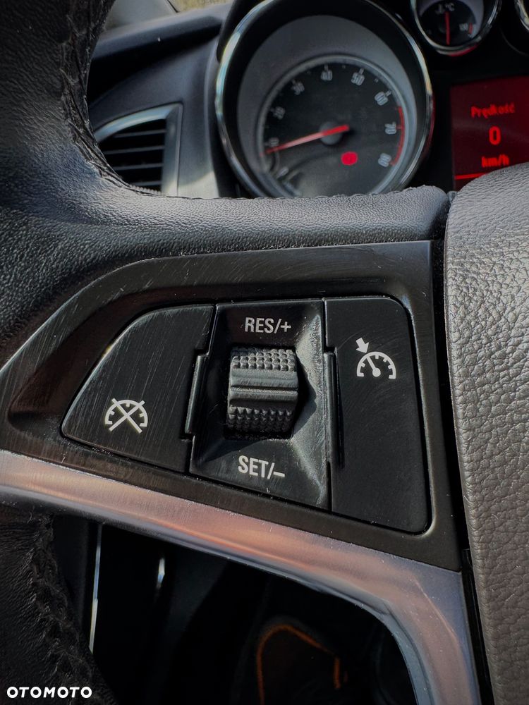 Opel Astra 1.4 T Cosmo - 21