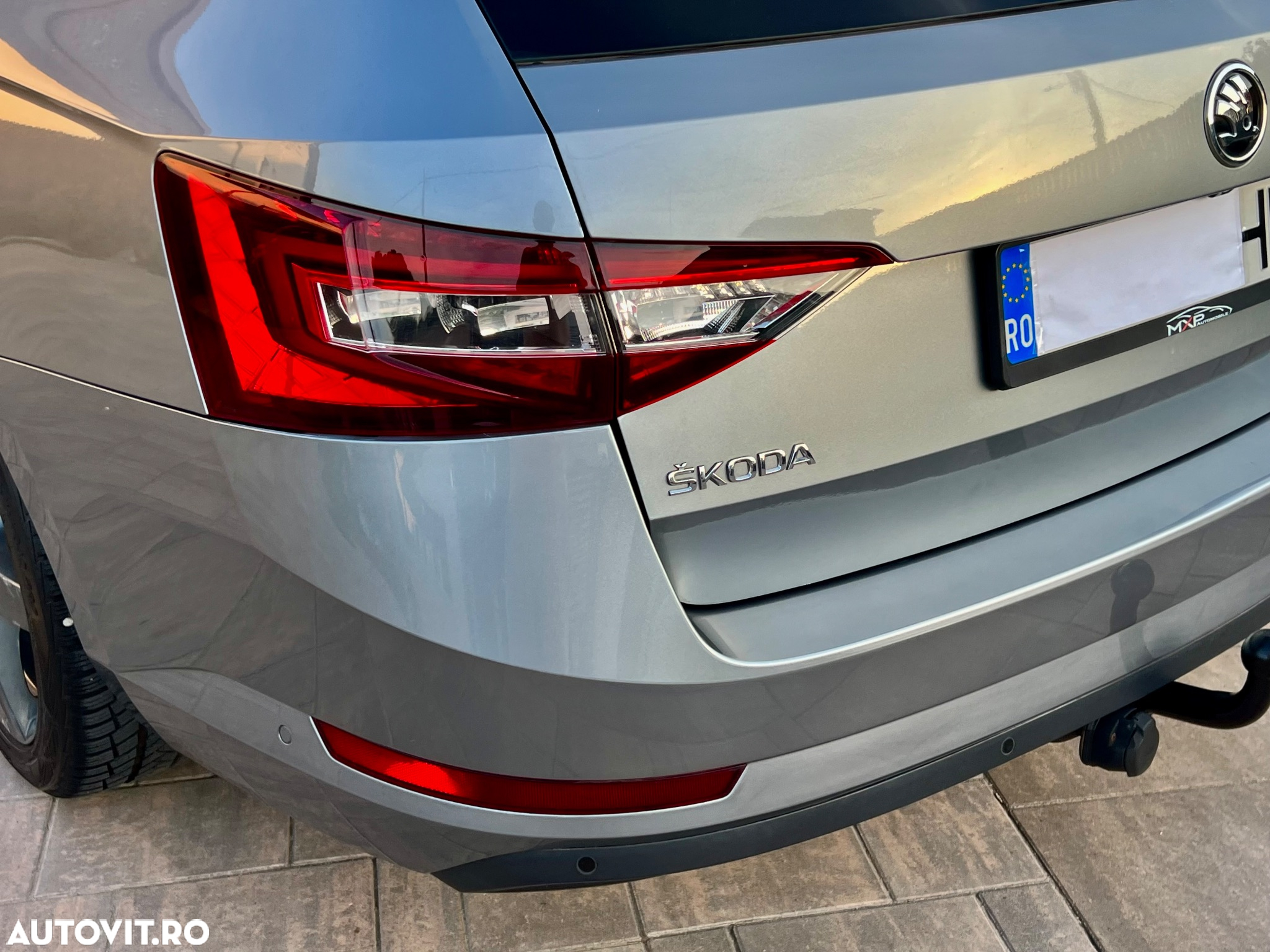 Skoda Superb Combi 1.6 TDI DSG Ambition - 15