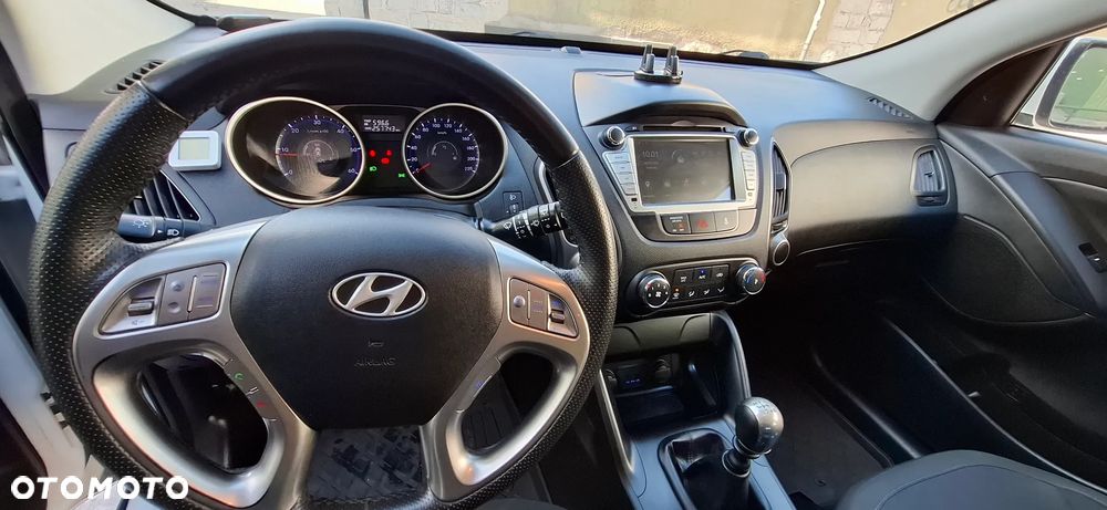 Hyundai Tucson 1.7 CRDI BlueDrive Classic 2WD - 10