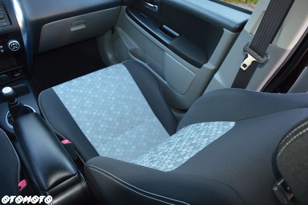 Suzuki SX4 1.6 VVT 4x2 Style - 16