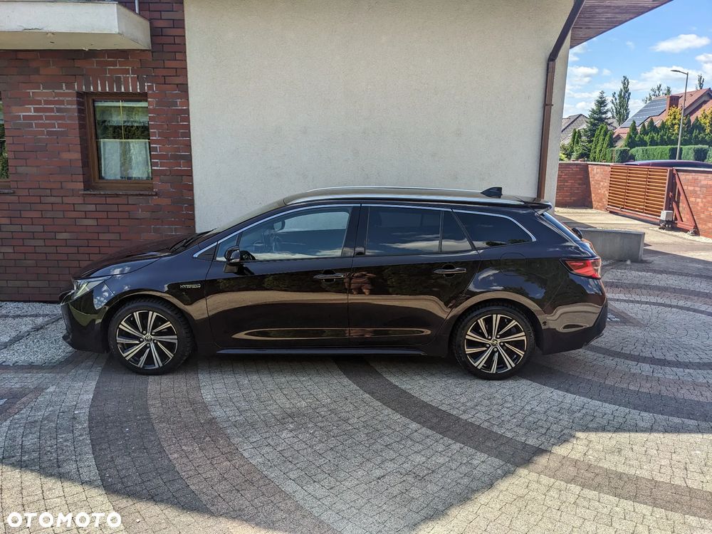 Toyota Corolla 1.8 Hybrid Selection - 2