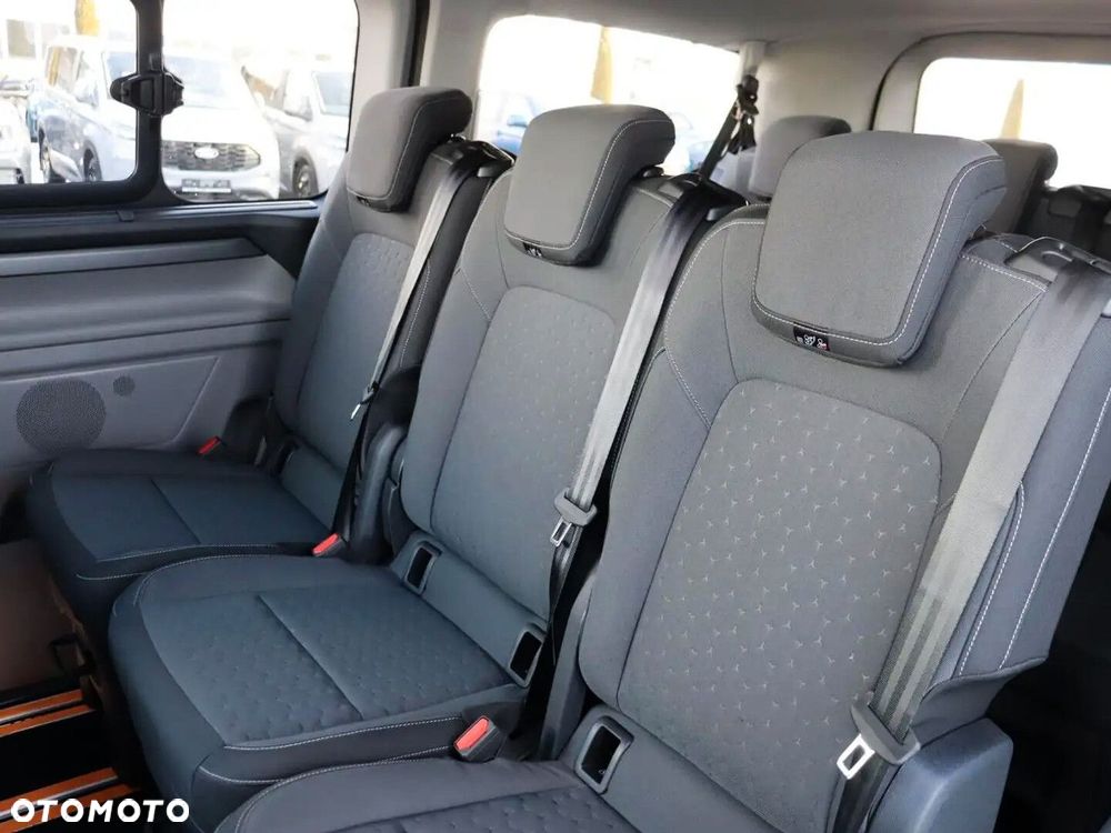 Ford Tourneo Custom - 18