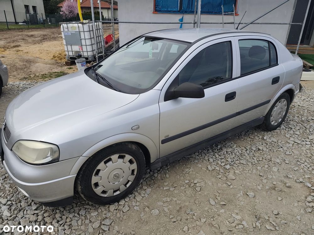 Opel Astra - 2