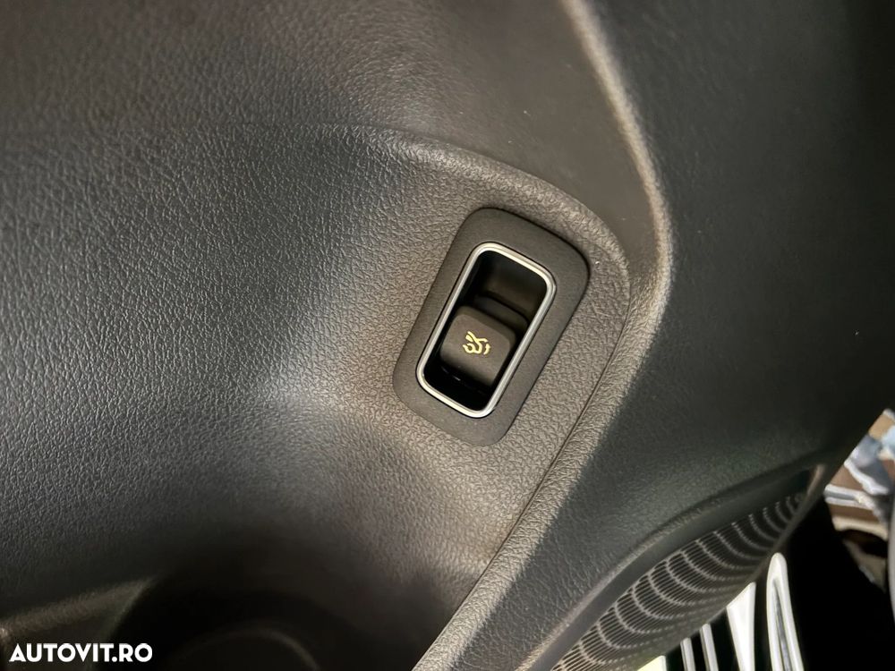 Mercedes-Benz A 180 d 7G-DCT - 23