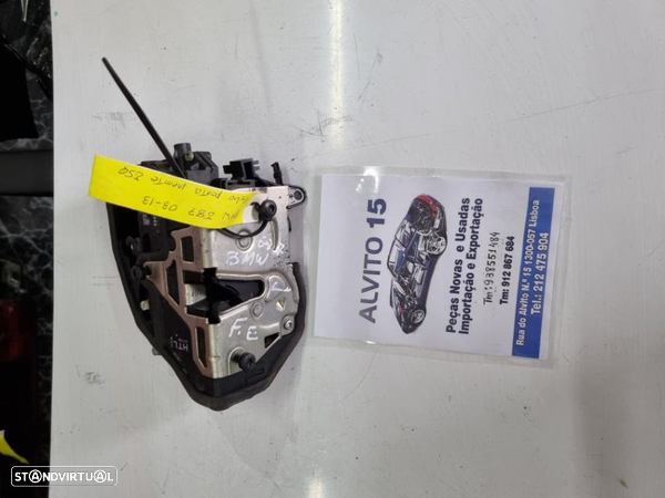 fecho da porta frente esquerda BMW E87 2003 - 2013