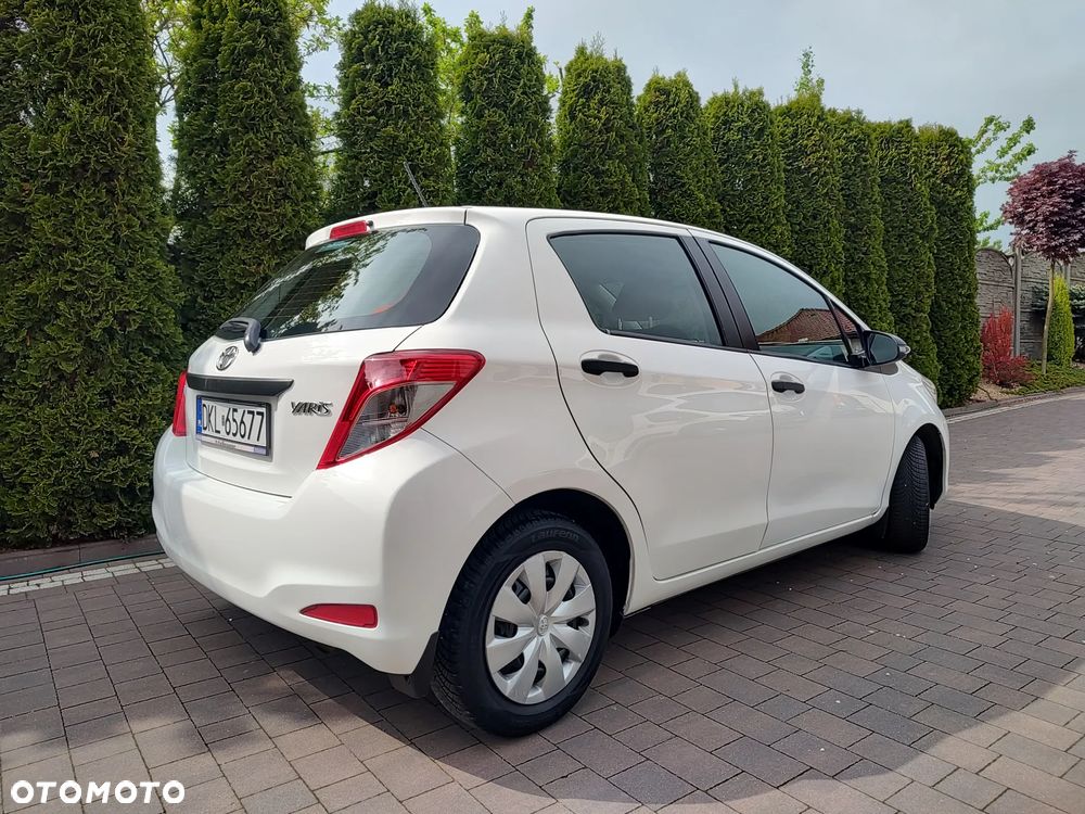 Toyota Yaris - 8