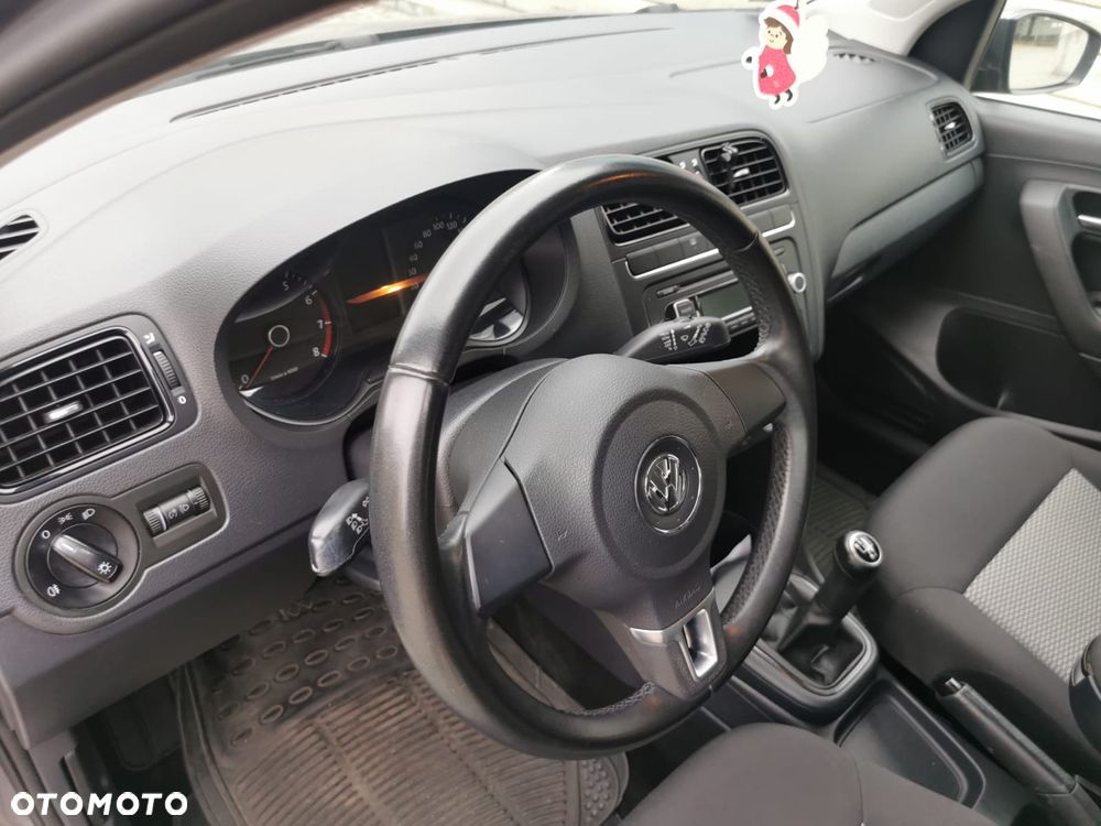 Volkswagen Polo - 8