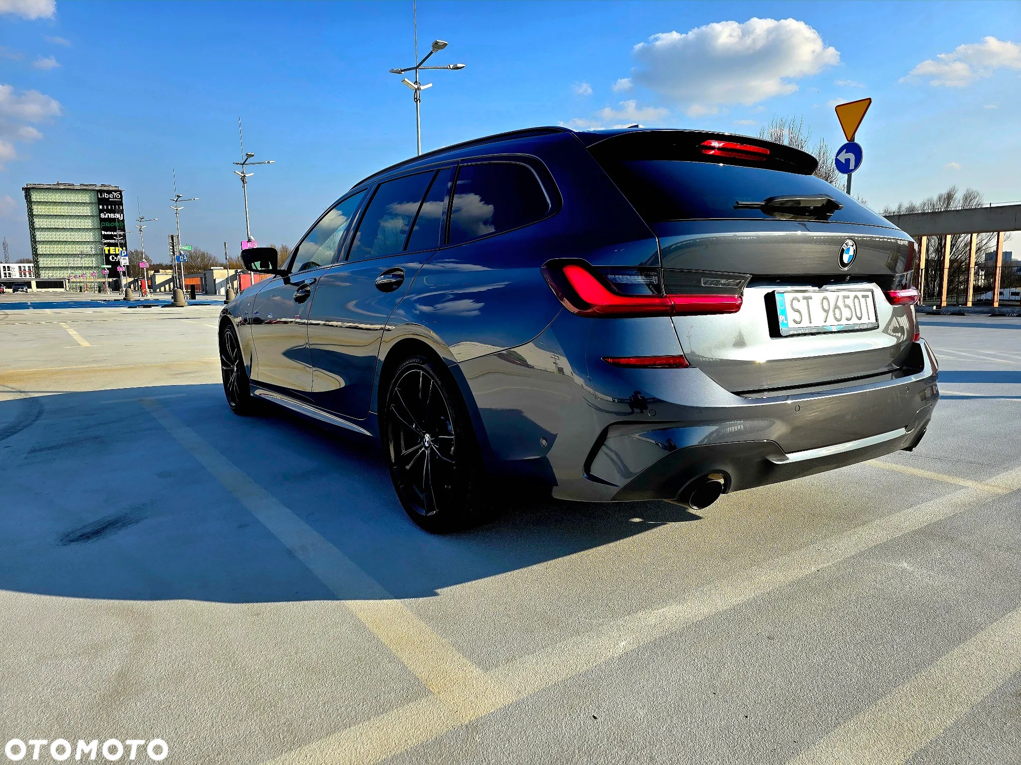 BMW Seria 3 330i xDrive M Sport sport - 14