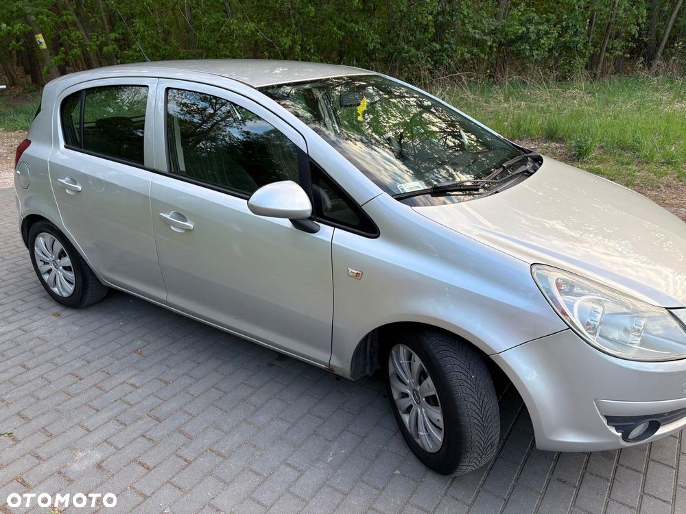 Opel Corsa 1.2 16V Cosmo - 5