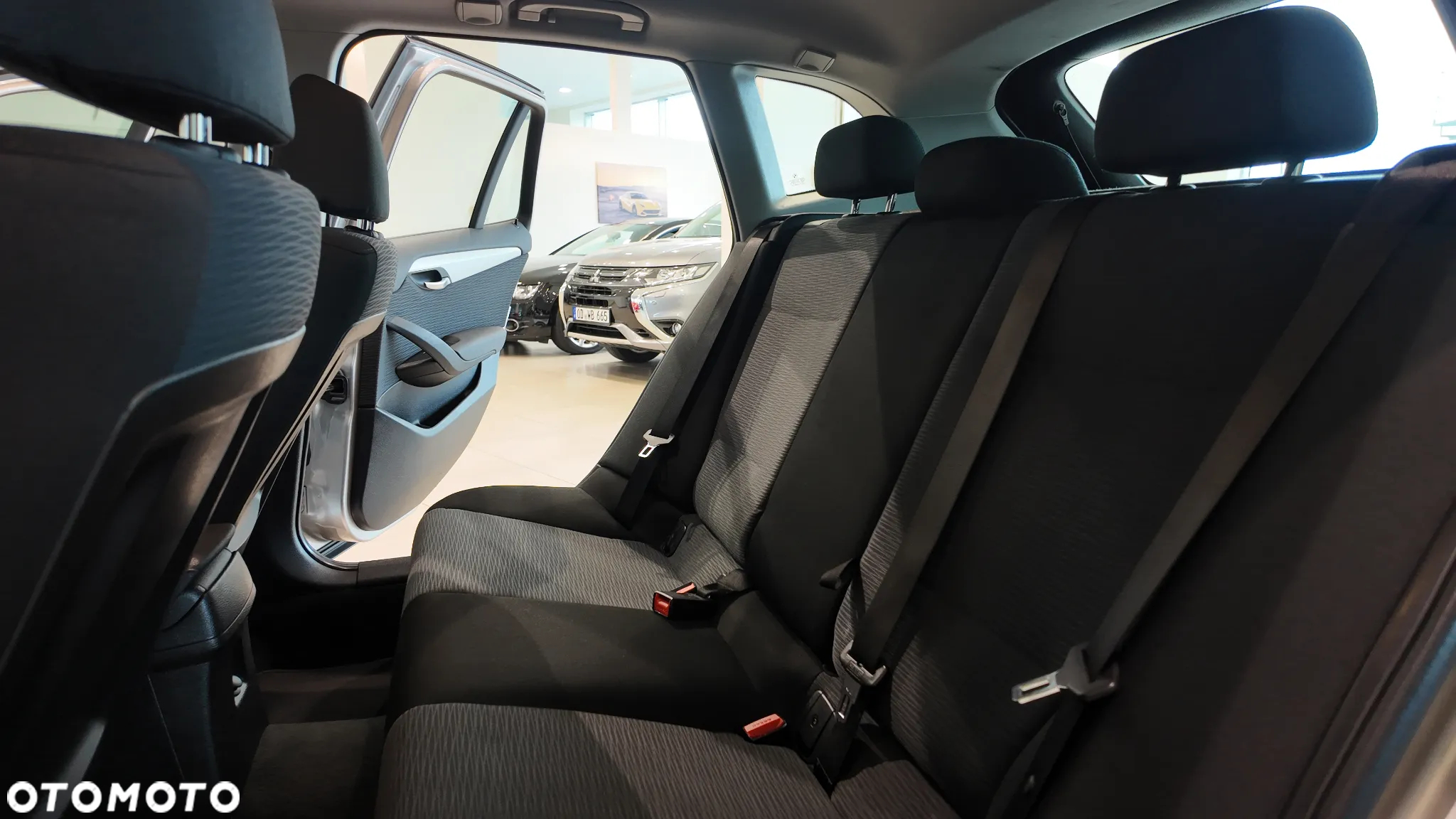 BMW X1 sDrive18i - 31