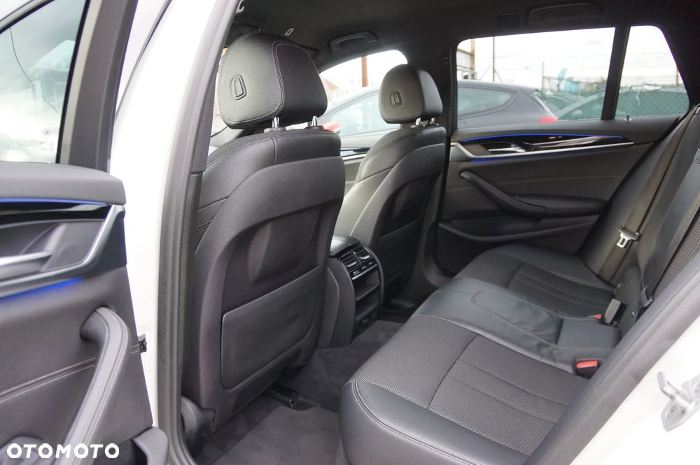 BMW Seria 5 520d xDrive Sport Line - 33