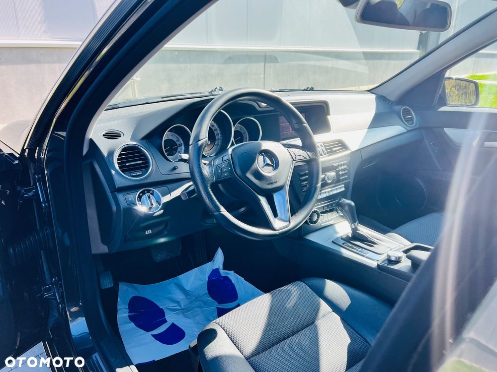 Mercedes-Benz Klasa C 200 (BlueEFFICIENCY) 7G-TRONIC Avantgarde - 19