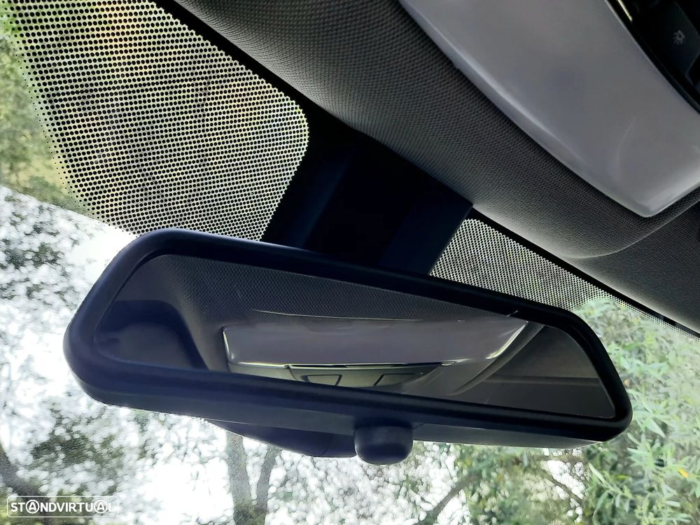 BMW 320 d Aut. Sport Line - 25