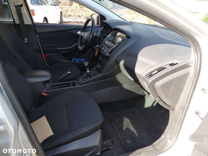 Ford Focus - 10
