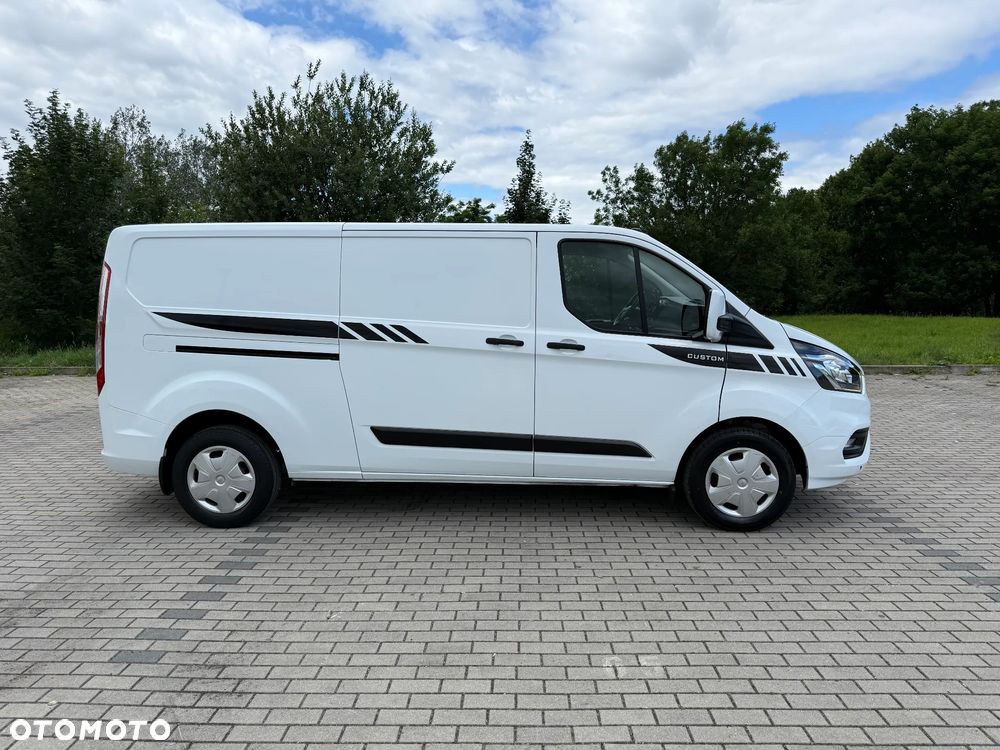 Ford TRANSIT CUSTOM - 4