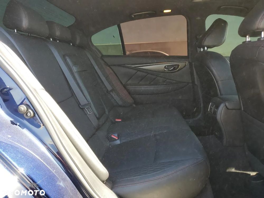 Infiniti Q50 - 10