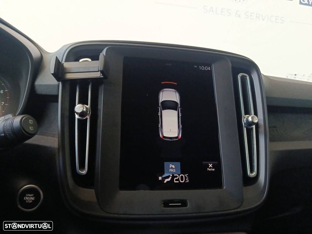 Volvo XC 40 1.5 T2 Momentum Core - 23