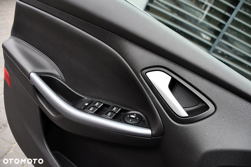 Ford Focus 1.6 EcoBoost Start-Stopp-System Titanium - 21