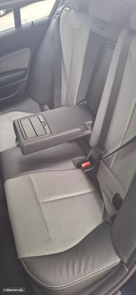 BMW 118 d Aut. Urban Line - 22