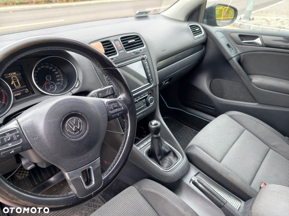 Volkswagen Golf - 10