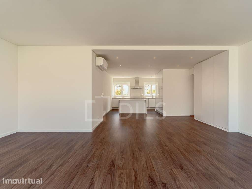 Apartamento T3 em condomínio com piscina, a 5 min da Praia do Tamariz - Grande imagem: 3/30