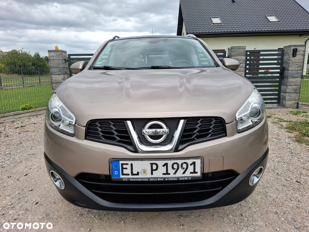 Nissan Qashqai - 2