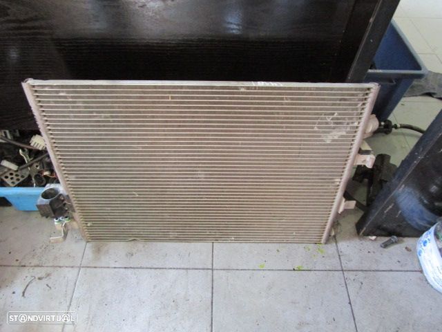 Radiador AC AV6119710BA FORD C MAX 2012 1.6TDCI USADO - 2