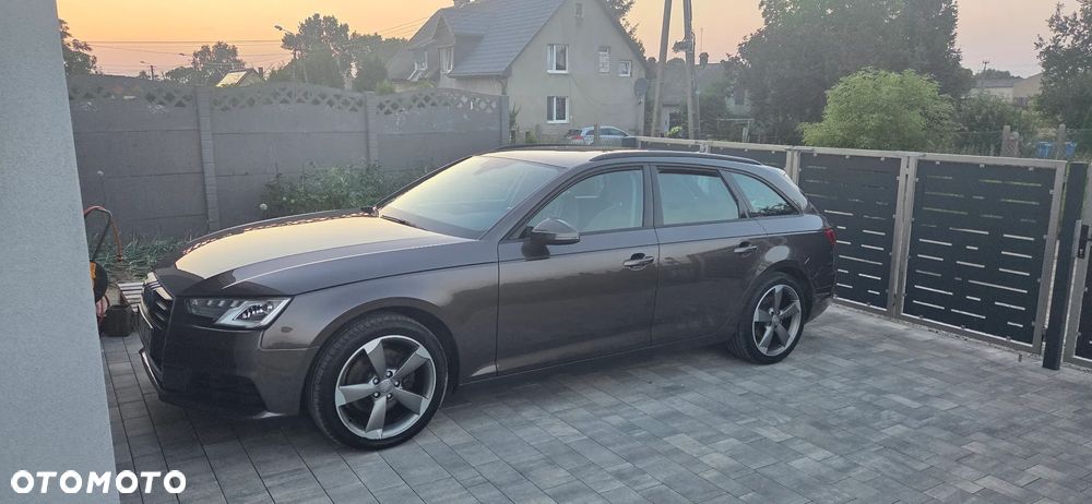 Audi A4 Avant 2.0 TDI - 4