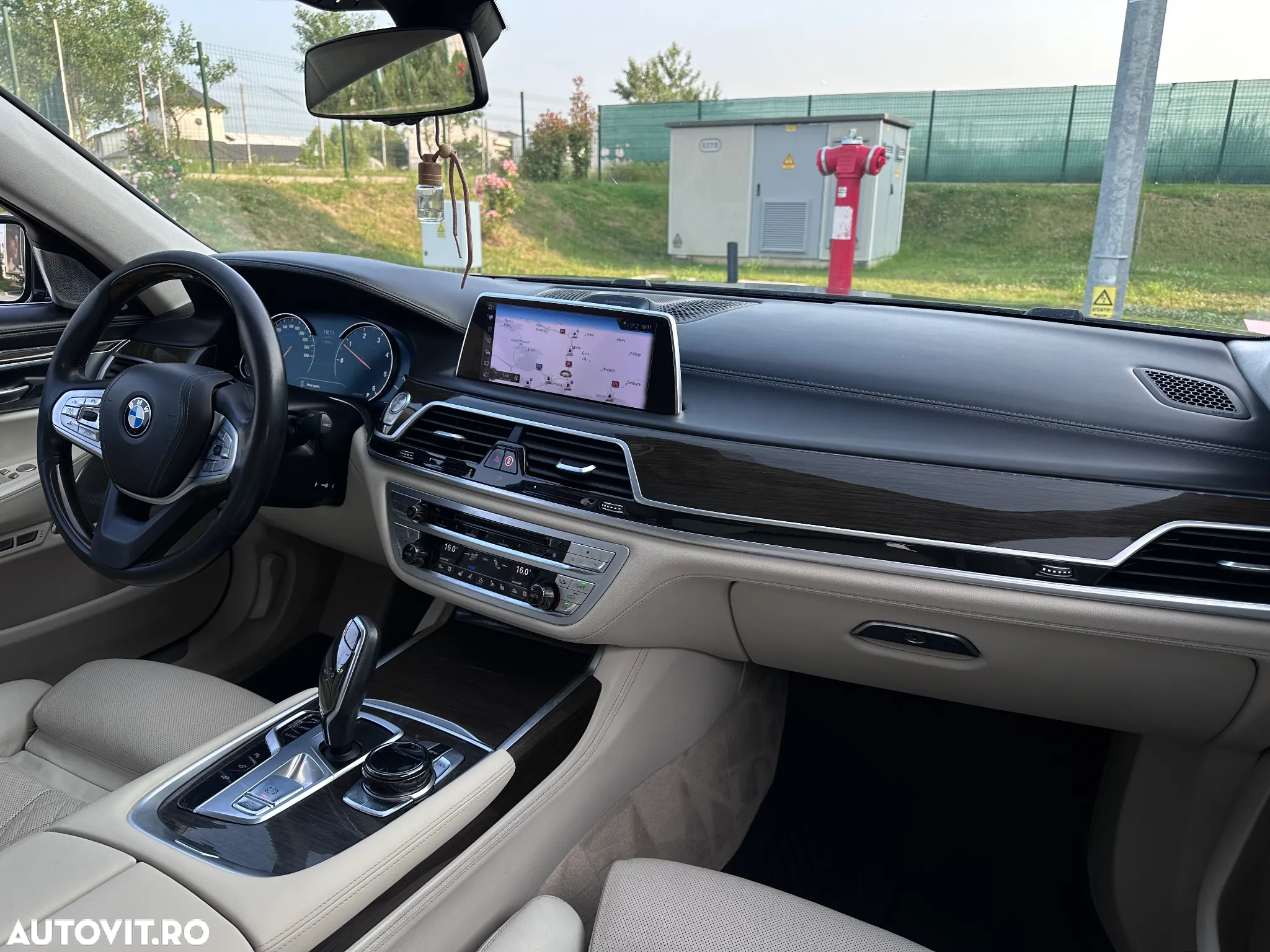 BMW Seria 7 740d xDrive - 11