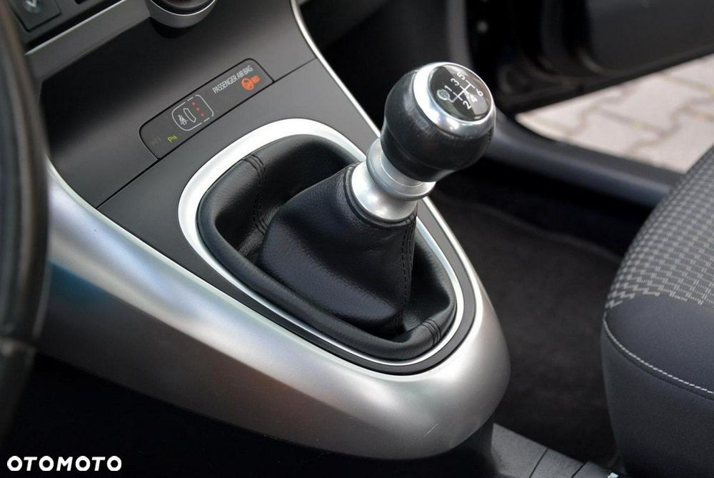 Toyota Verso 1.8 5-Sitzer Executive - 29