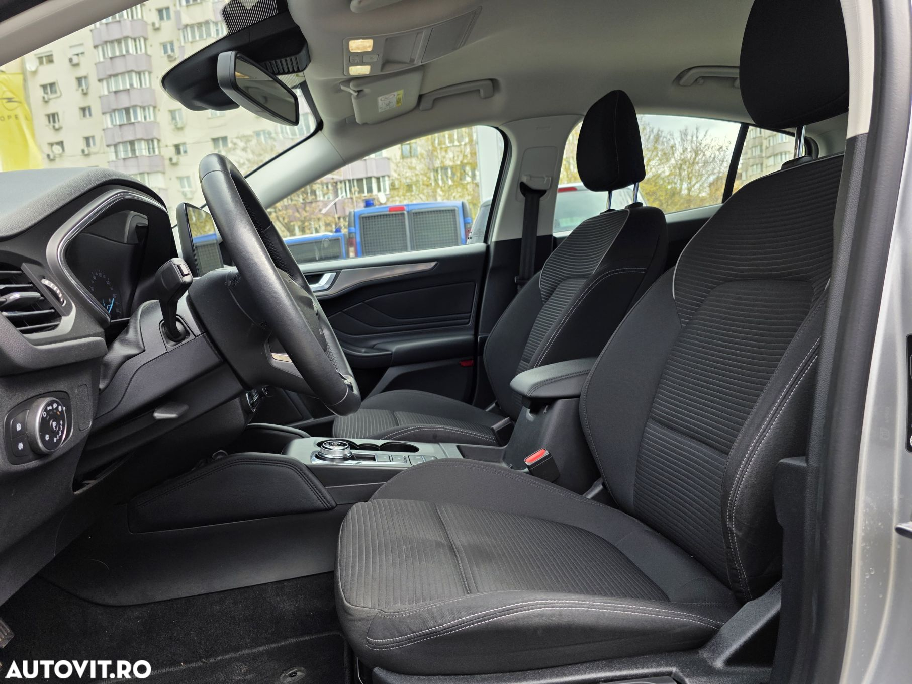 Ford Focus 1.0 EcoBoost Titanium - 8