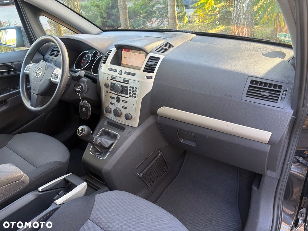 Opel Zafira 1.8 Easytronic Sport - 25