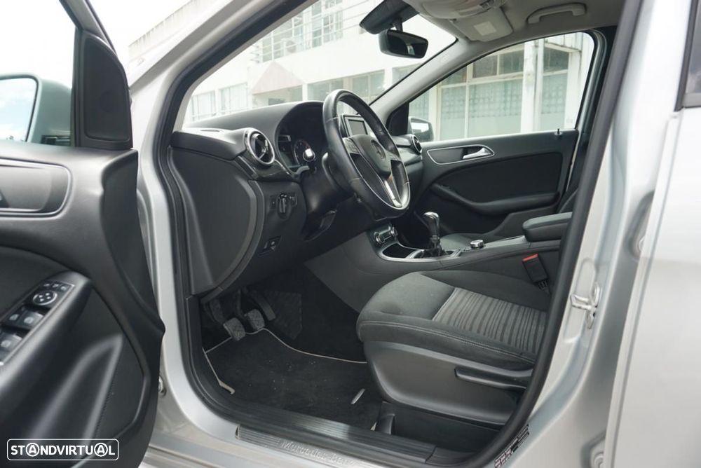 Mercedes-Benz B 180 CDI BlueEFFICIENCY - 13